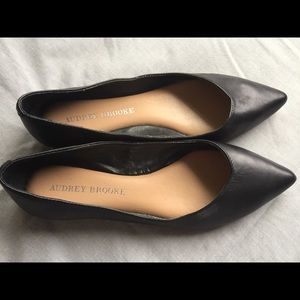 Audrey Brooke Nora flats, black, size 6